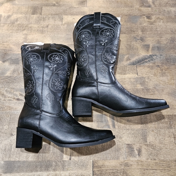 Lisemous Cowboy Boots - Picture 2 of 3